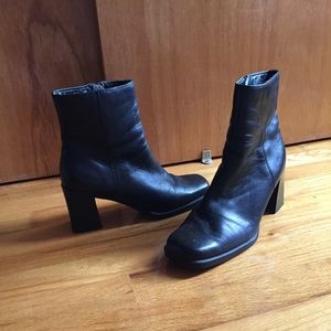 90s black square toe ankle boots